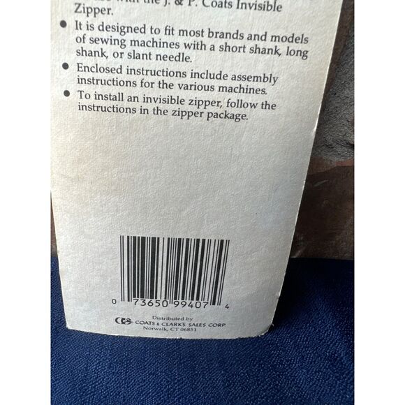 Vintage J & P Coats Invisible Zipper Foot N 407 NIB - Picture 6 of 6